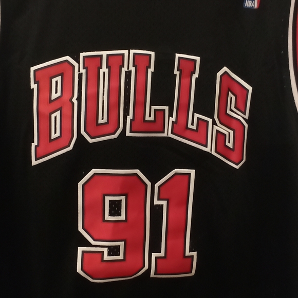 NWT Adidas Dennis Rodman Chicago Bulls  Hardwood Classics Swingma XL - Picture 2 of 15